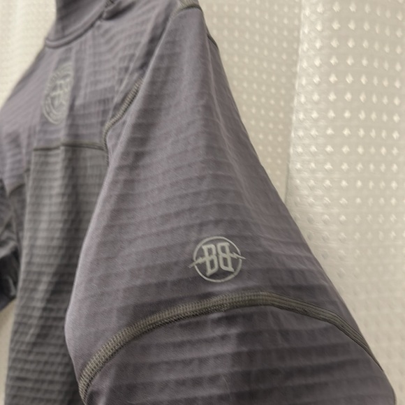 Under Armour UA Spectra 1/2 Zip. Under Armour and Breckenridge Brewery Logos. - Picture 6 of 7